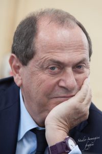 0f13c26d F20c 4e74 9fa0 9e1f9ff8537f