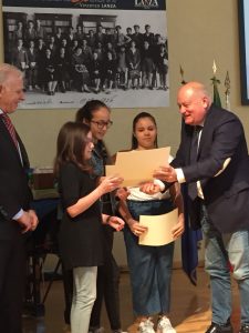 42c12408 16eb 4f68 9f7a F9e9a765f633