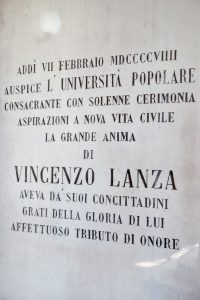 79688427 B8c4 4389 A261 E9d1cad0563e