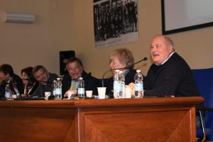 B5cccb44 C14c 410e Ac27 978eb01c4b49