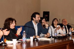 0f4df3d2 F943 4218 955d 13e1c3239483